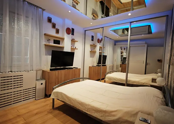 House Of Mirrors Lägenhet *