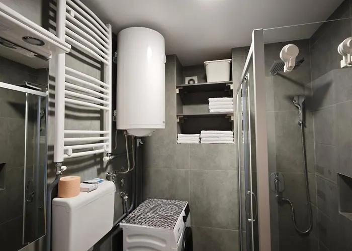 House Of Mirrors Bělehrad